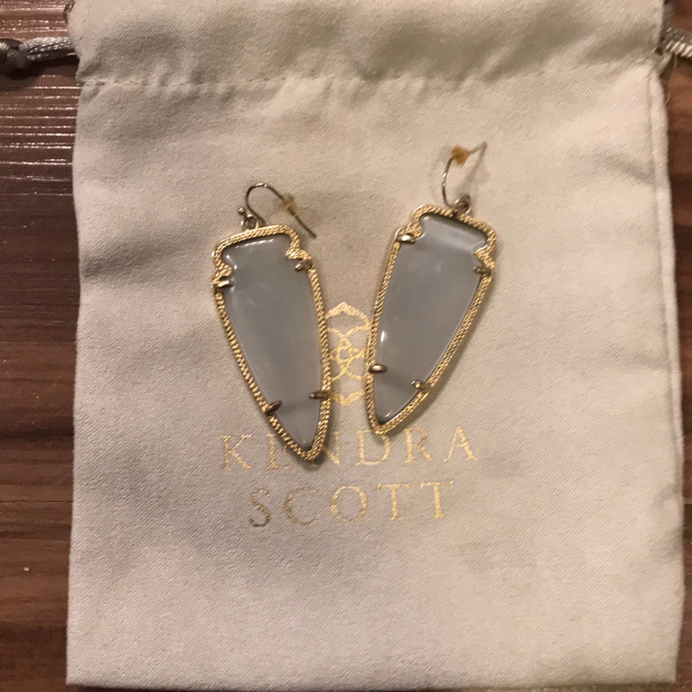 Slate grey and gold Kendra Scott skylar earrings